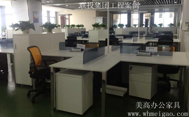 美高辦公屏風(fēng)工程案例