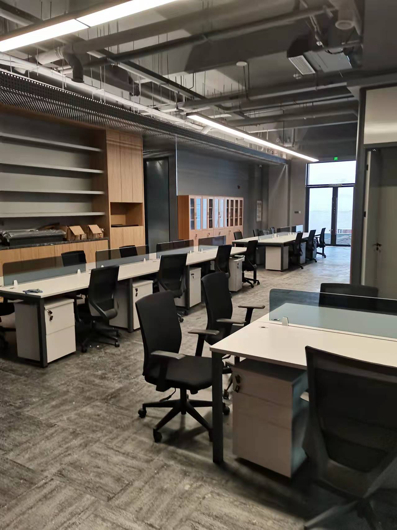 三峽企業(yè)總部基地：美高實(shí)業(yè)助力三峽企業(yè)總部基地辦公樓家具配套品牌形象提升